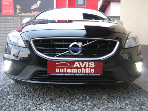 VOLVO V40 2.0 D2 DPF R-DESIGN