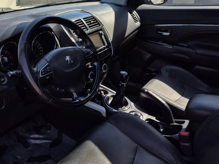 PEUGEOT 4008 1.8 HDI 4X4 ALLURE