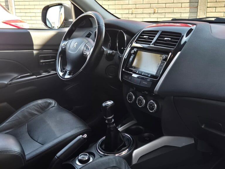 PEUGEOT 4008 1.8 HDI 4X4 ALLURE