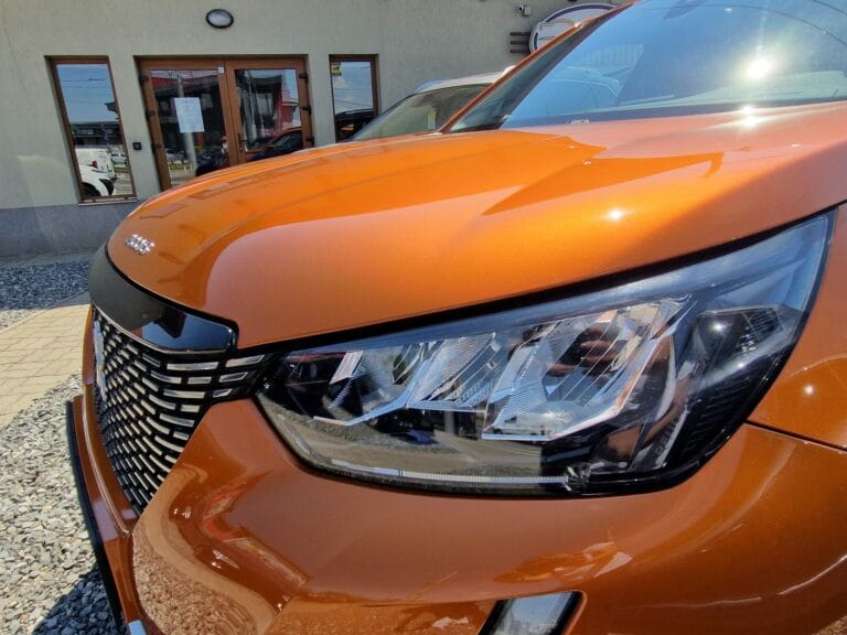 PEUGEOT 2008 1.2 PURE TECH ALLURE