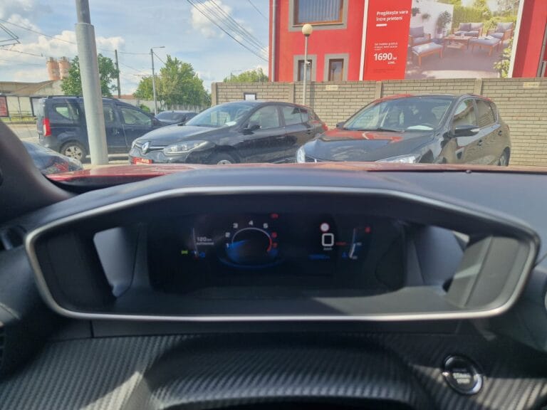 PEUGEOT 2008 1.2 PURE TECH GT-Line
