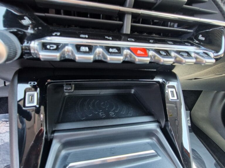 PEUGEOT 2008 1.2 PURE TECH ALLURE