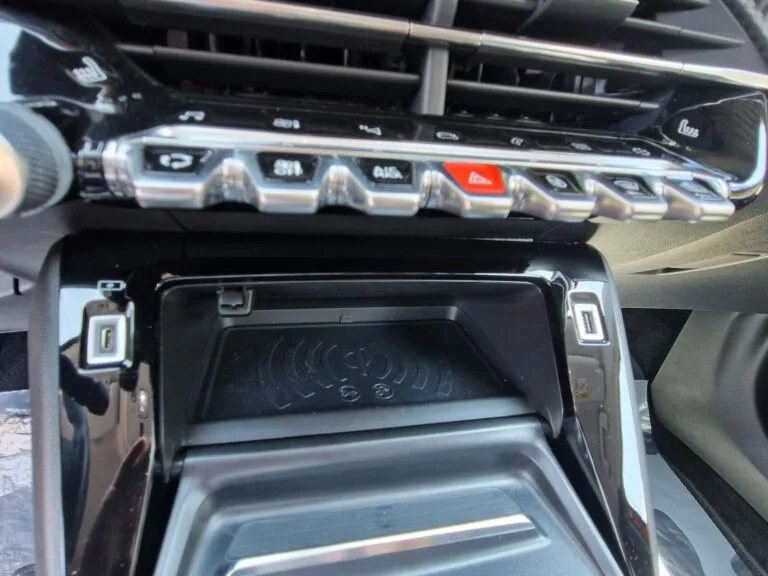 PEUGEOT 2008 1.2 PURE TECH ALLURE