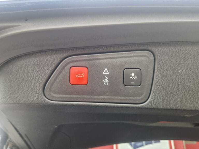 PEUGEOT 3008 1.6 THP GT Line