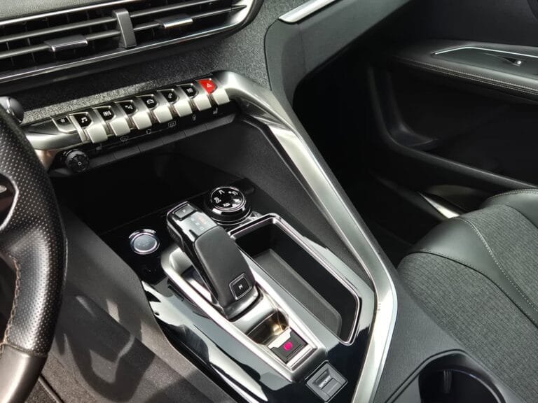 PEUGEOT 3008 1.6 THP GT Line