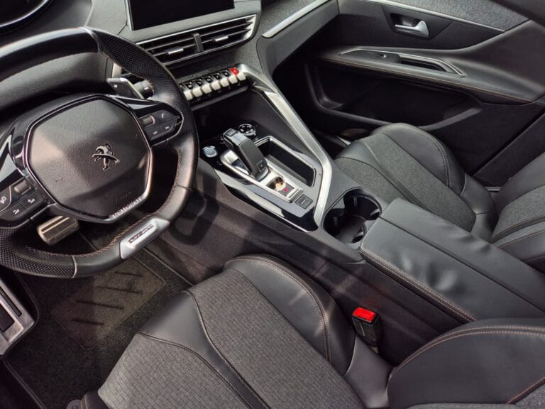 PEUGEOT 3008 1.6 THP GT Line