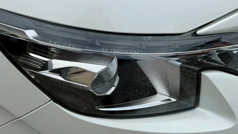 PEUGEOT 3008 1.6 THP GT Line