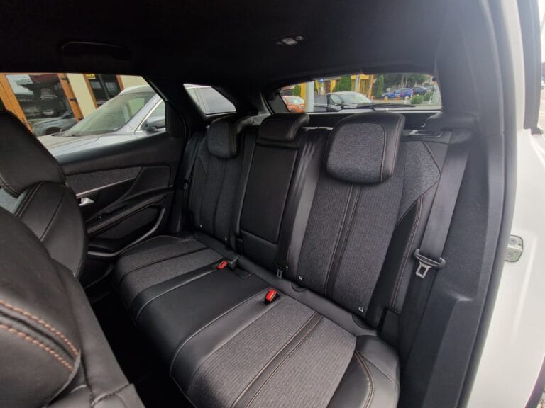 PEUGEOT 3008 1.6 THP GT Line