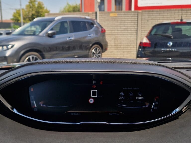 PEUGEOT 5008 1.6 PureTech GT Line AUTOMAT 7 LOCURI