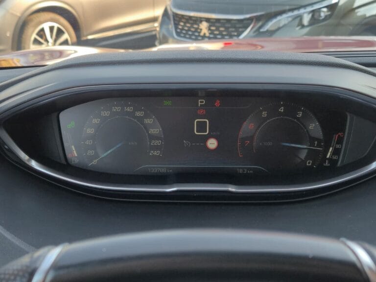 PEUGEOT 3008 1.6 THP GT Line