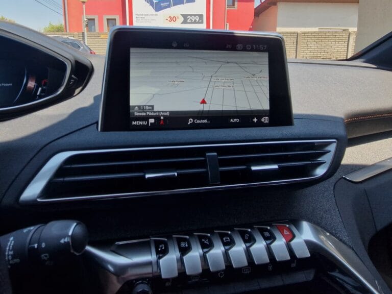 PEUGEOT 5008 1.6 PureTech GT Line AUTOMAT 7 LOCURI