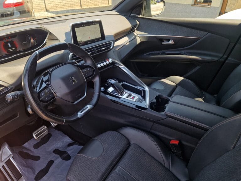 PEUGEOT 5008 1.6 PureTech GT Line AUTOMAT 7 LOCURI