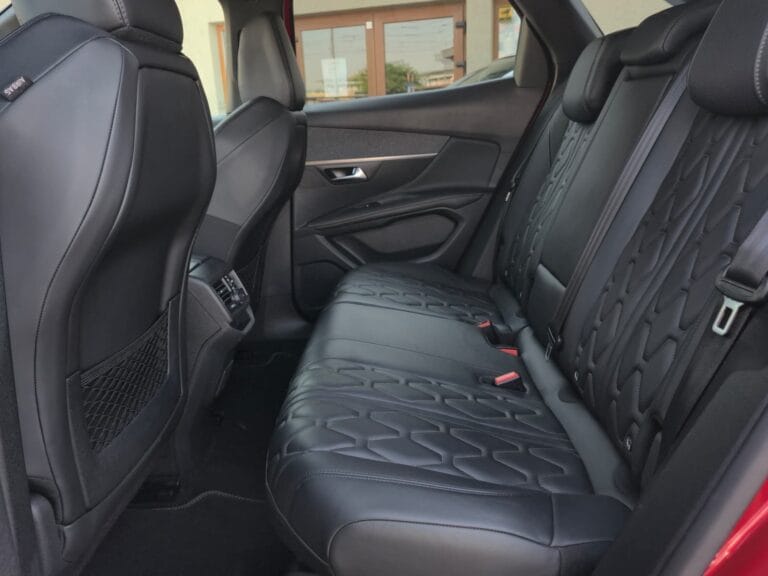 PEUGEOT 3008 1.6 THP GT Line
