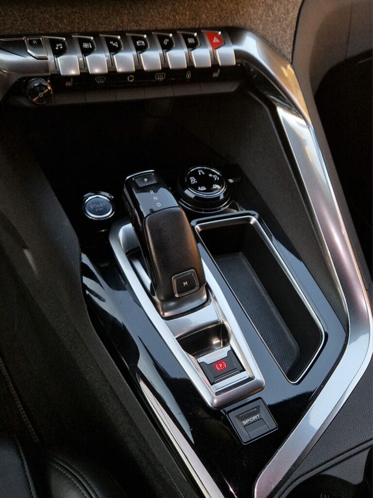PEUGEOT 3008 1.6 THP GT-line AUTOMAT