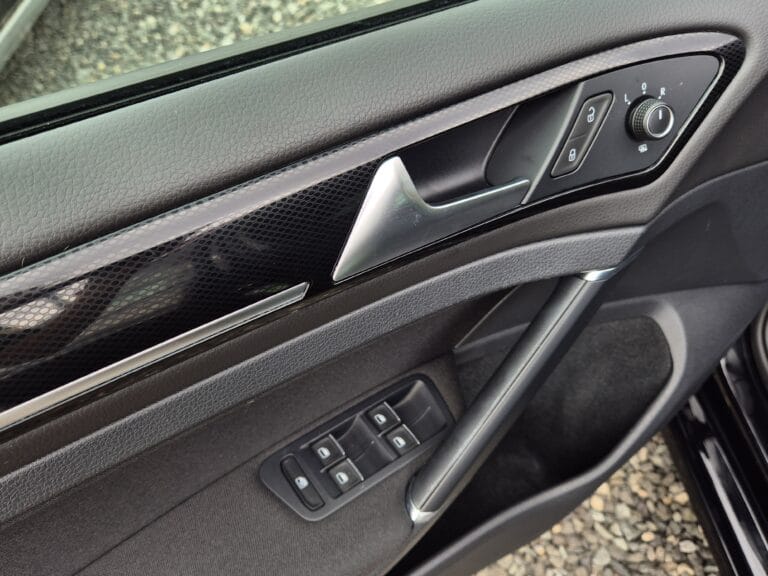 VW GOLF 7 2.0 TDI DSG HIGHLINE HATCHBACK