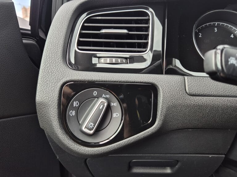 VW GOLF 7 2.0 TDI DSG HIGHLINE HATCHBACK